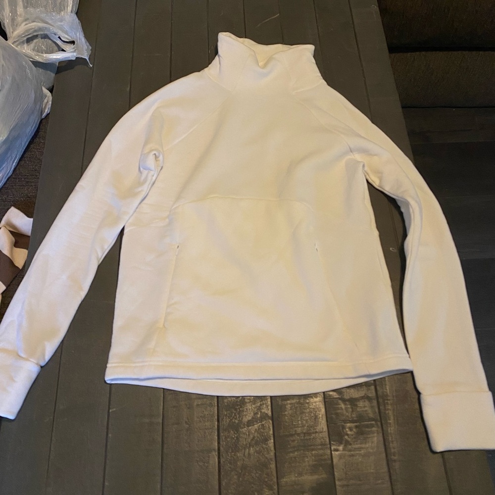 Athlete long sleeve XS great condition worn few time!